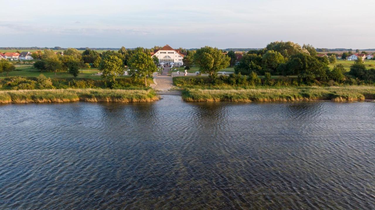 Trent Aedenlife Hotel & Resort Ruegen מראה חיצוני תמונה